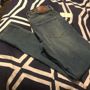 Lucky Brand Sasha Super Skinny jeans